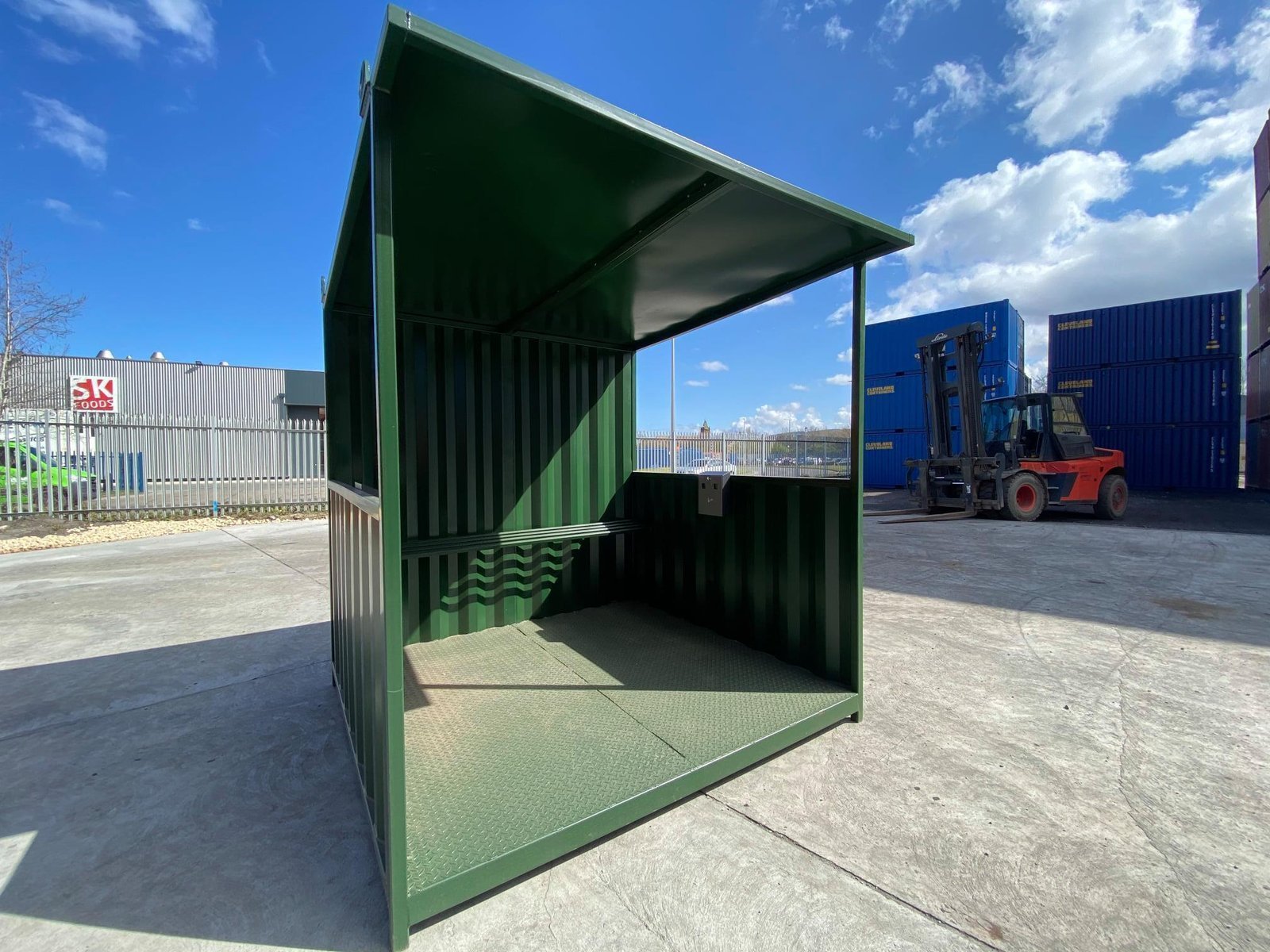 5 x 8ft Premium Smoking Shelter Ready to Ship! - Image 2