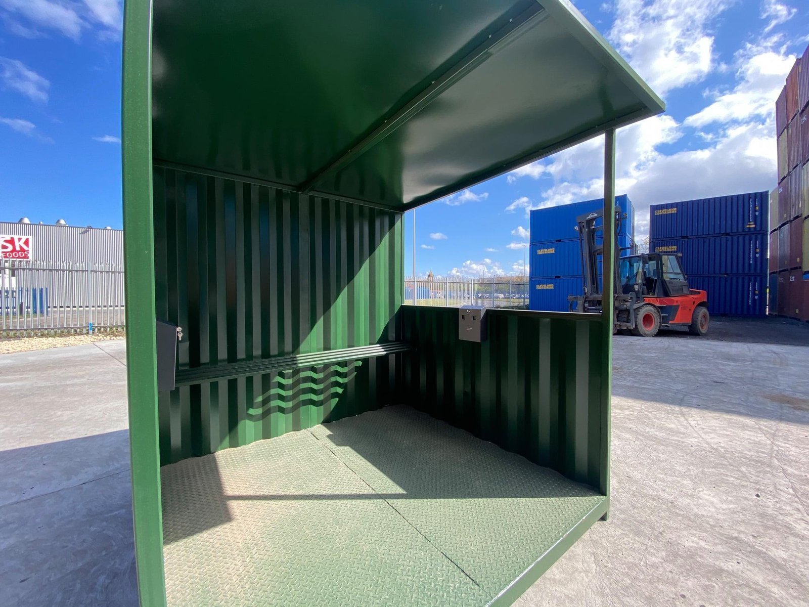 5 x 8ft Premium Smoking Shelter Ready to Ship! - Image 4