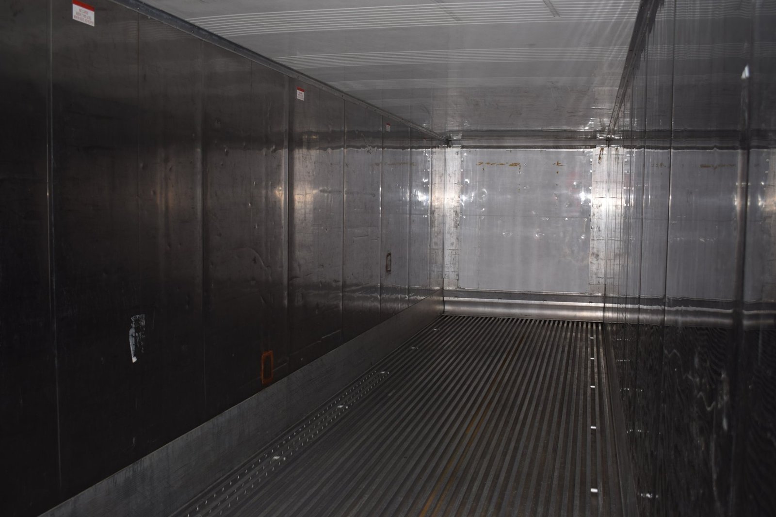 Refrigerated Shipping Containers For Sale Today - Image 5