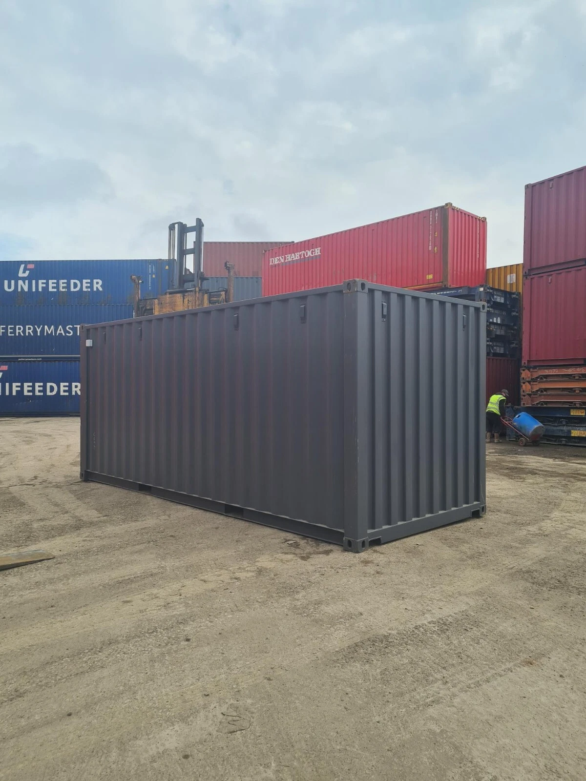 20ft 1-Trip Shipping Containers | Additional Benefits - Nation wide Delivery - Image 4