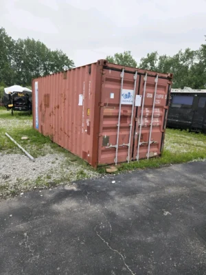 Durable and Affordable 20' Storage Containers / Storage Pods